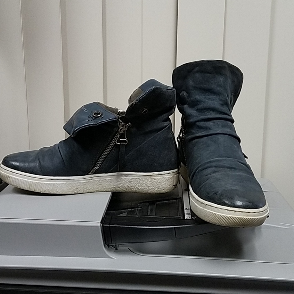 Miz Mooz High top leather zip up sneakers